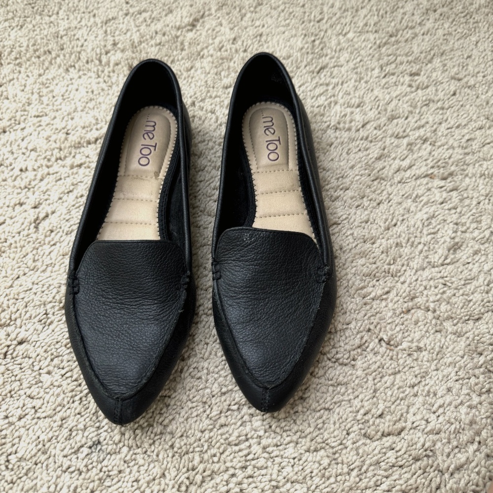 Pointy Flats with cushined soles. size 6